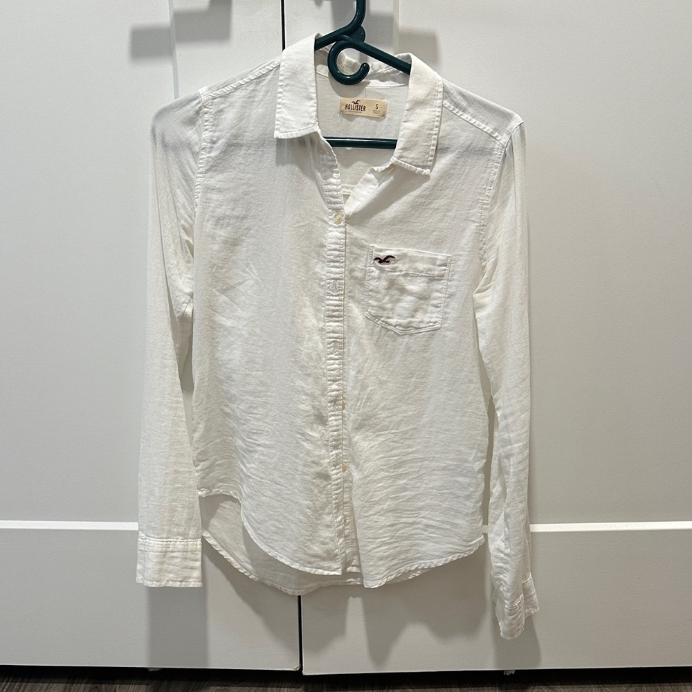 5 FOR $25 Hollister White Button-Up Shirt